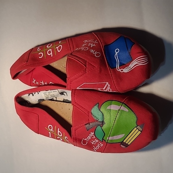 Women's Fabulous Canvas Slipons - Picture 1 of 7